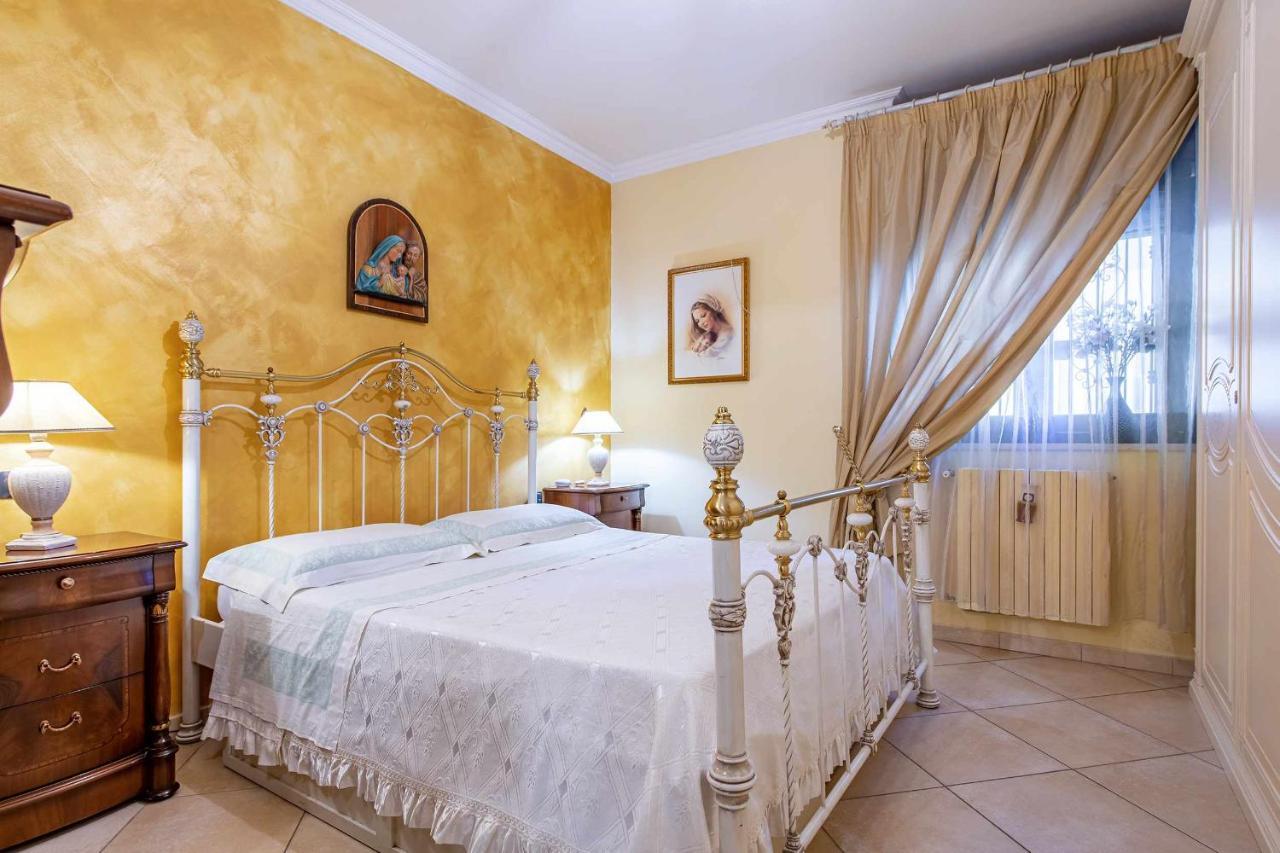 Locazione Turistica Fusillo Lorusso Con Parcheggio Privato In Loco Apartment Барлета Екстериор снимка
