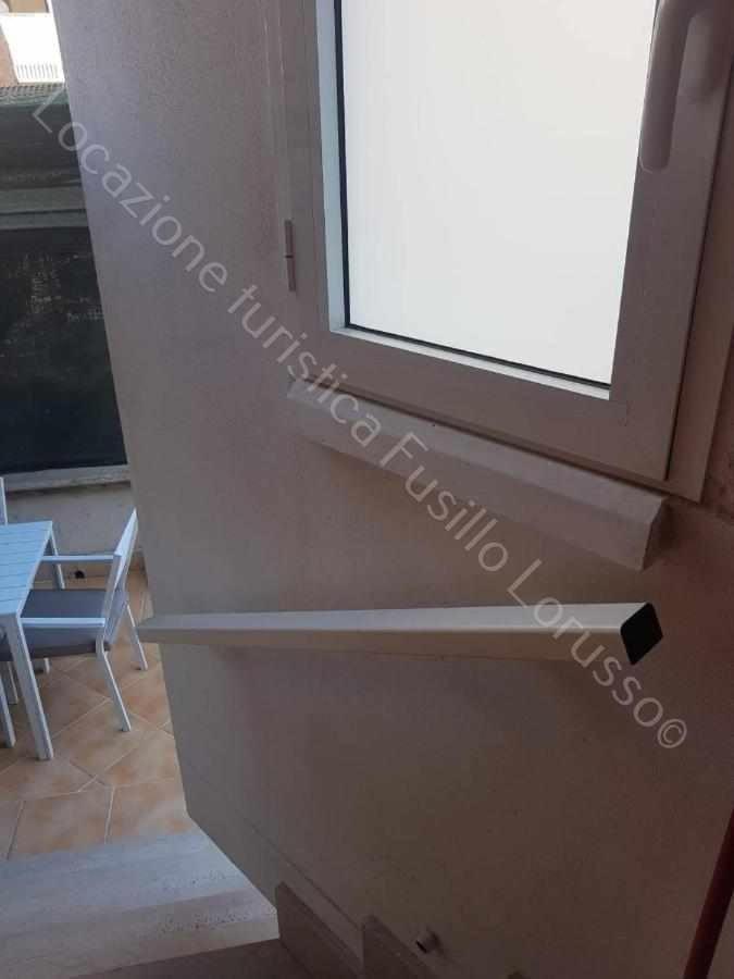 Locazione Turistica Fusillo Lorusso Con Parcheggio Privato In Loco Apartment Барлета Екстериор снимка